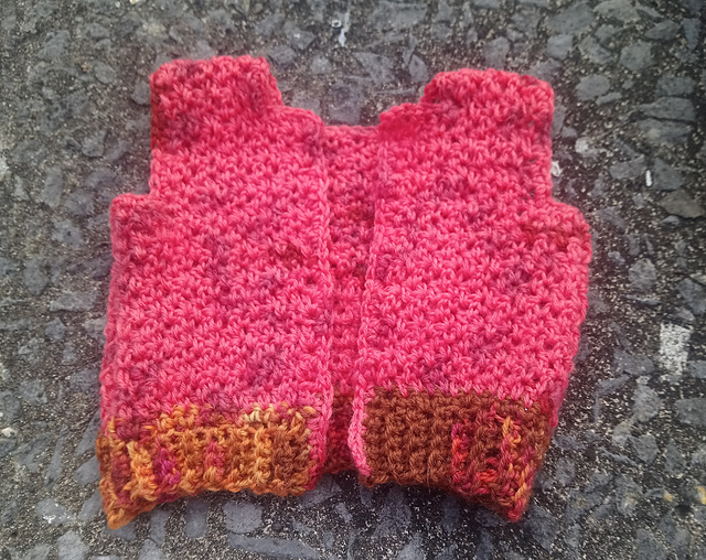 One-Skein Doll Wardrobe - Vest