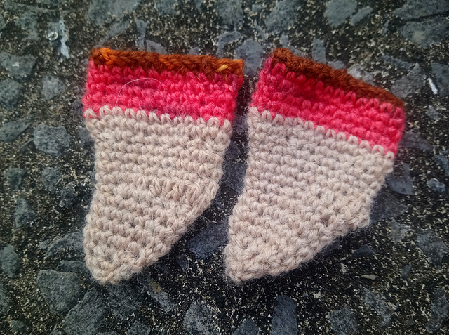 One-Skein Doll Wardrobe - Socks