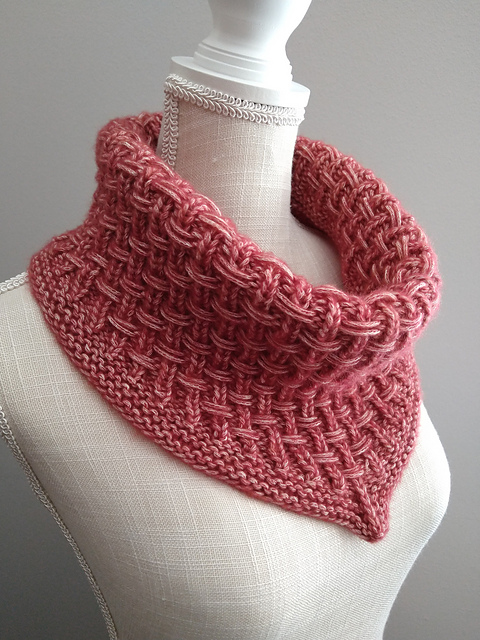 Ravelry: AzkaBandana Cowl pattern by Jenny Noto