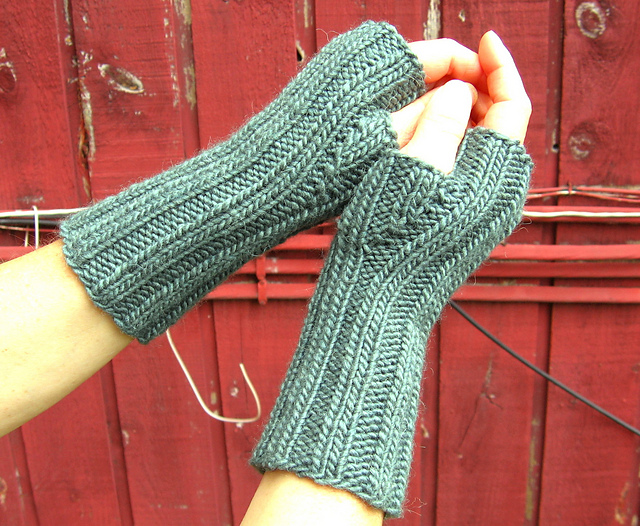 Ribbed Wristwarmers