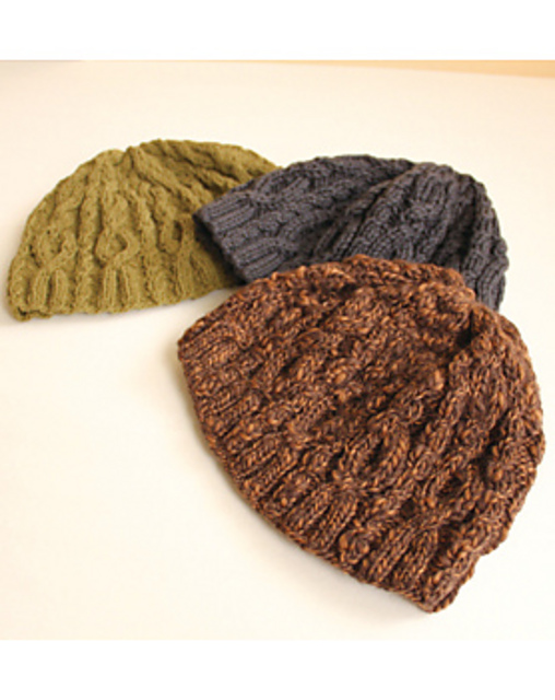 ２玉でできるアランの帽子 Cable hat