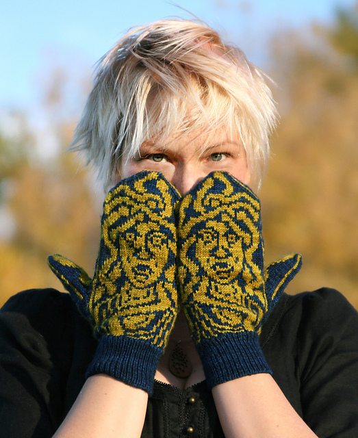 Medusa Mittens