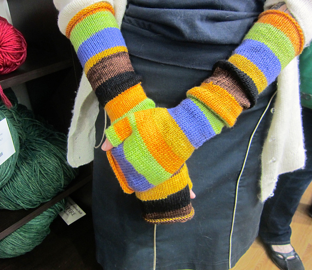 Chaos Theory Mitts