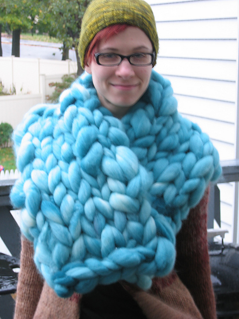 Knitting HUGE Chunky: 10p tutorial w/photos galore