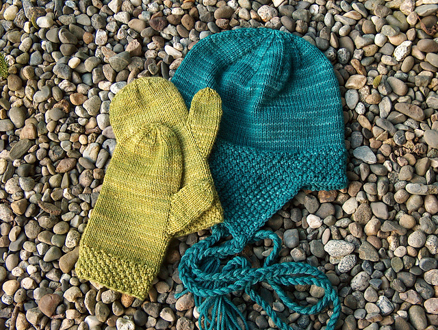 Worsted Weight Knit Earflap Hat & Mittens