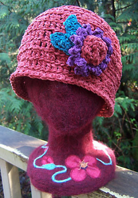 Chenille Flower Hat & Mitts