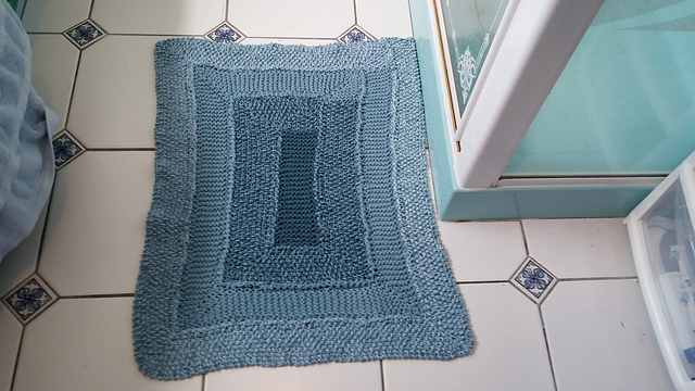 10 Stitch Bath Mat