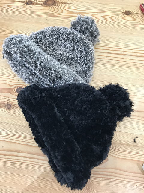 07-15 Happy and Free Basic Polar hat