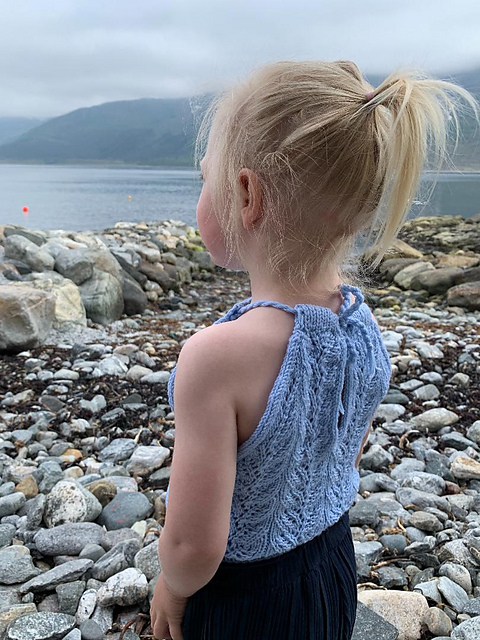 Lille Lexie halterneck