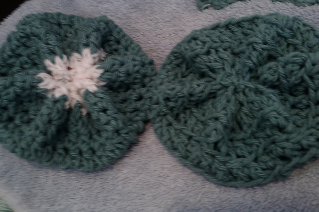 Sand Dollar Bath Puff