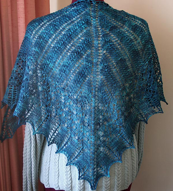 Argus Shawlette