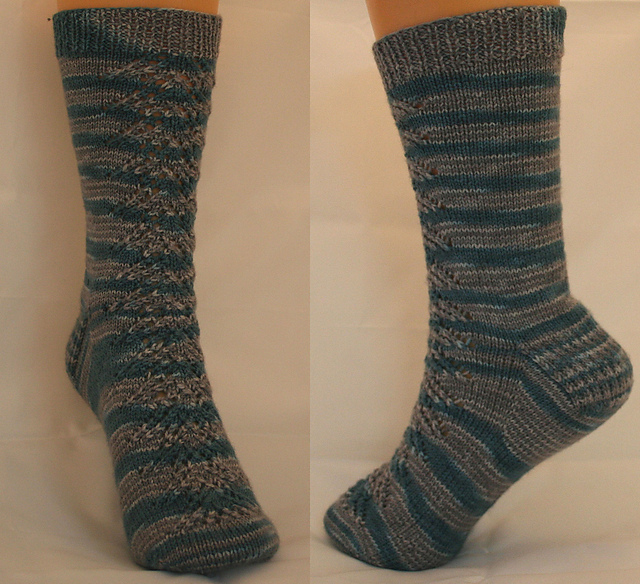 Pagoda Lace Socks