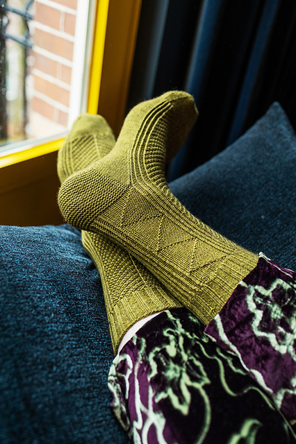 Sharktooth Socks