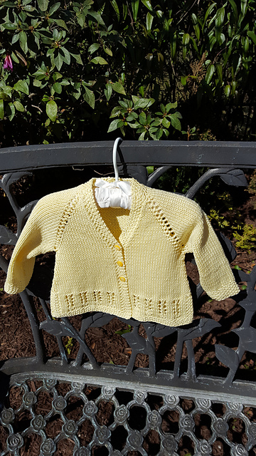 Raglan with V Neck