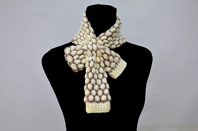 Shaded Bobble Stitch Scarf
