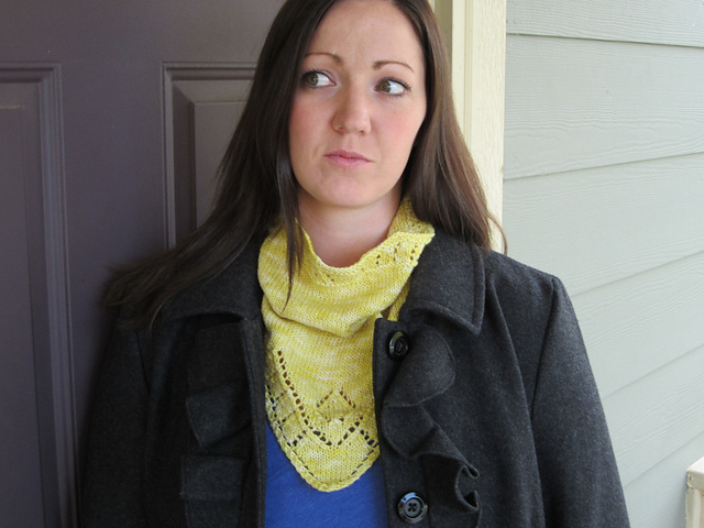 V-Lace Cowl
