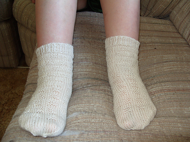 Garter Lattice Socks