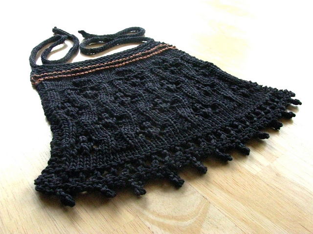 Victoria Bib