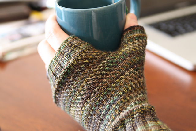 Saffron Hill Mitts