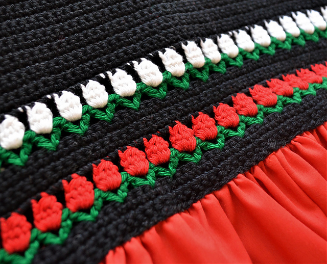 "Tulip Glow In Black" Dress