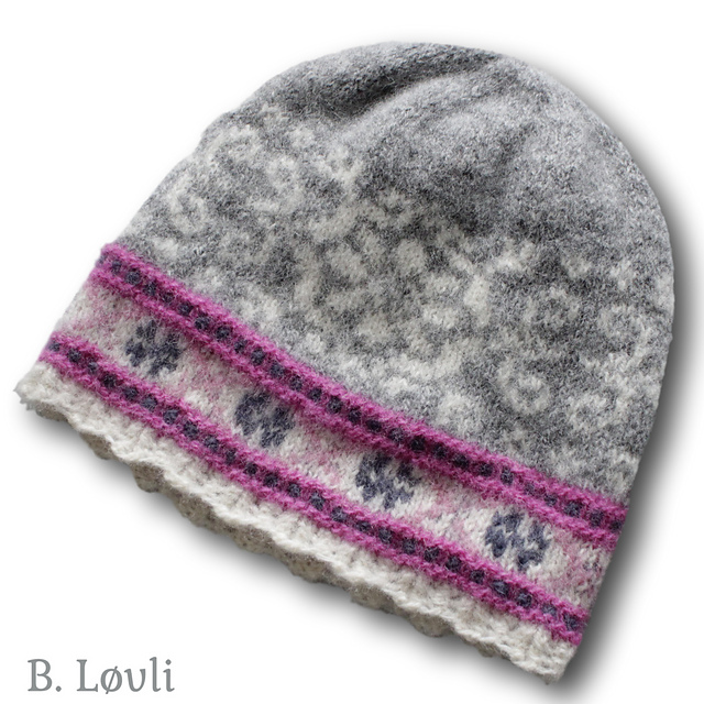 Ravelry: Villblomst Lue pattern by StrikkeBea