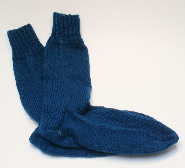 Ravelry: Two-at-a-time Socks Magic Loop Tutorial pattern by Rachel ...