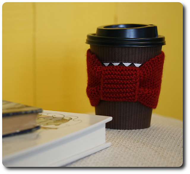 Bow coffee cozy