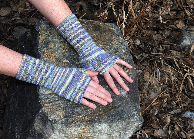 Beauvais Fingerless Gloves