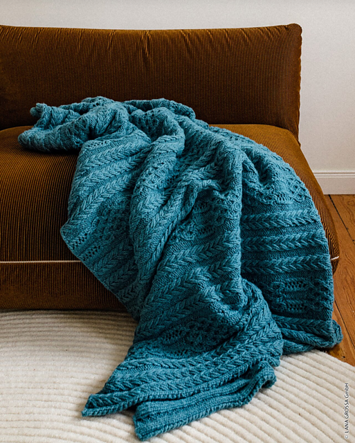 Plaid with aran pattern