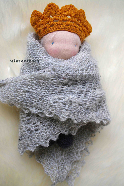 scott, hap shawl for 8,5" waldorf babies