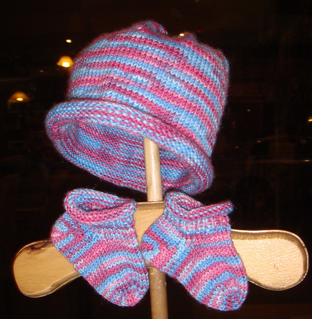 Ravelry Candy Tots Baby Set pattern by Kate Atherley