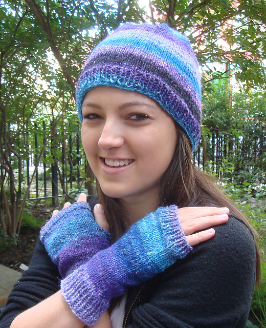 Silk Garden Hat & Wristwarmers Set