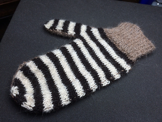 Color Block Mittens