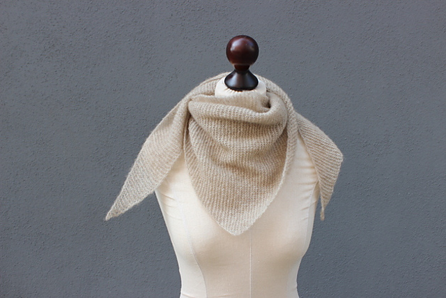 Triangular Shawl "Sofia"