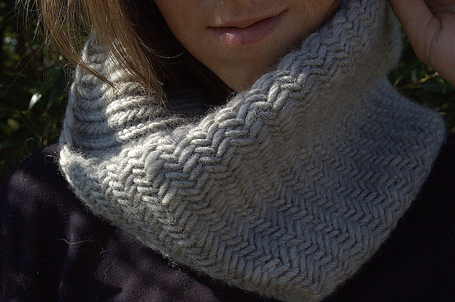 Herringbone Cowl
