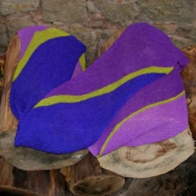 Lupina Cowl