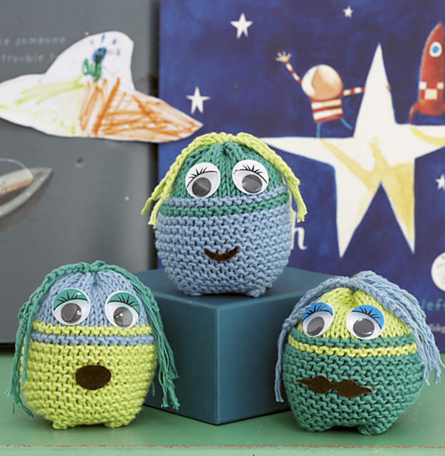 Ravelry: Child's Play Friendly Aliens pattern by Monika Cobel