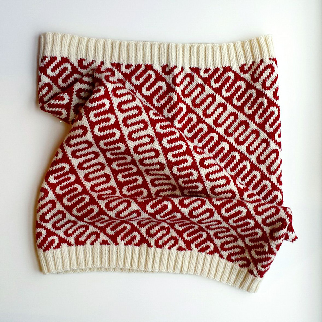 Ribbon Candy Cowl