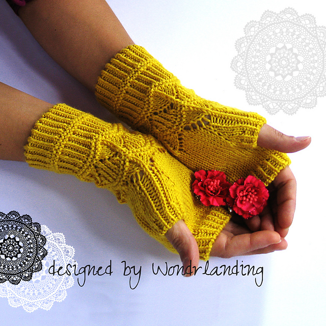 Nara fingerless mittens