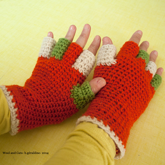 Mittens with fingers