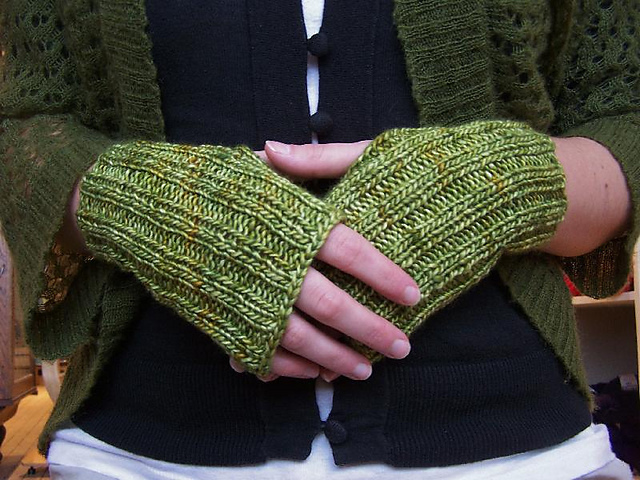 Festivus Fingerless Mitts