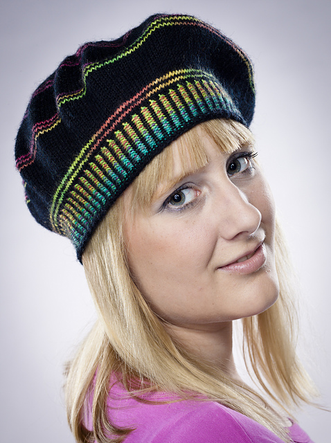 Basic Star Crown Beret