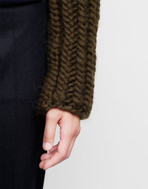 SLEEVES TO THE RHYTHM
