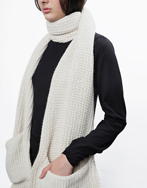 STASH ME POCKETS SCARF