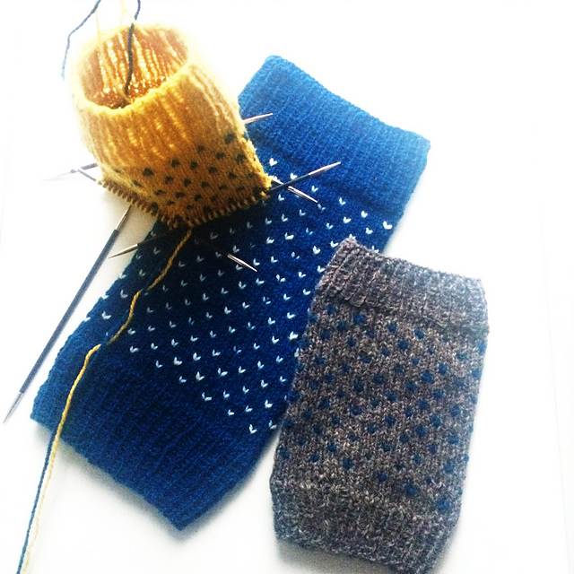 L I N N E A legwarmers