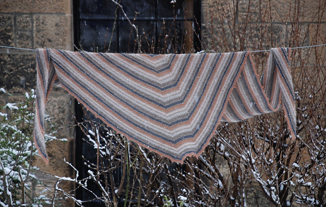 Winter Roe Shawl