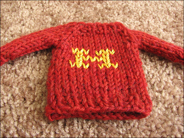 Miniature Raglan