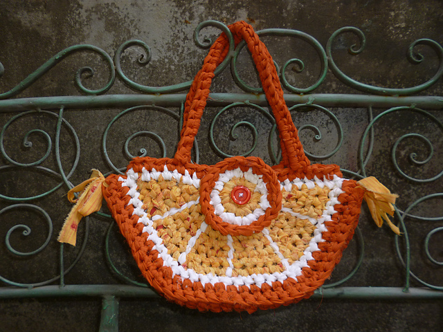 Fruity Shoulder Bag