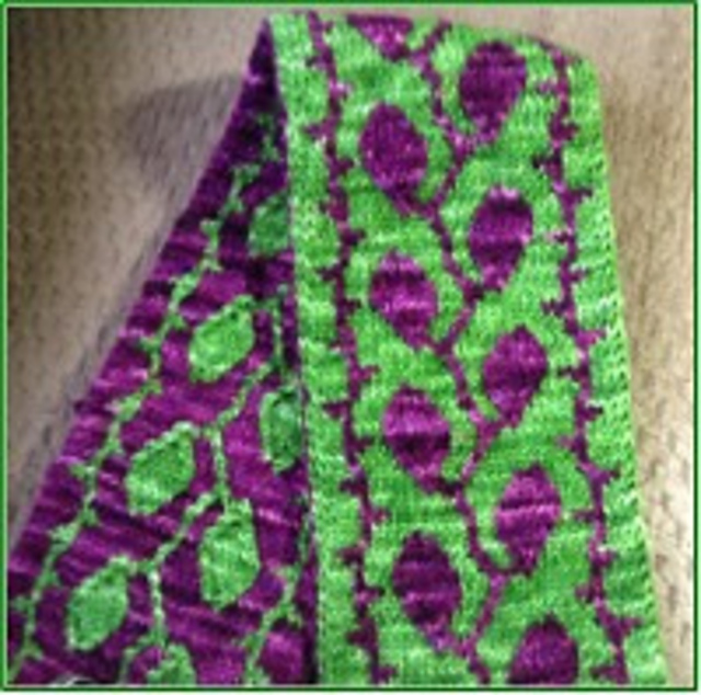 Leafy Vine Scarf
