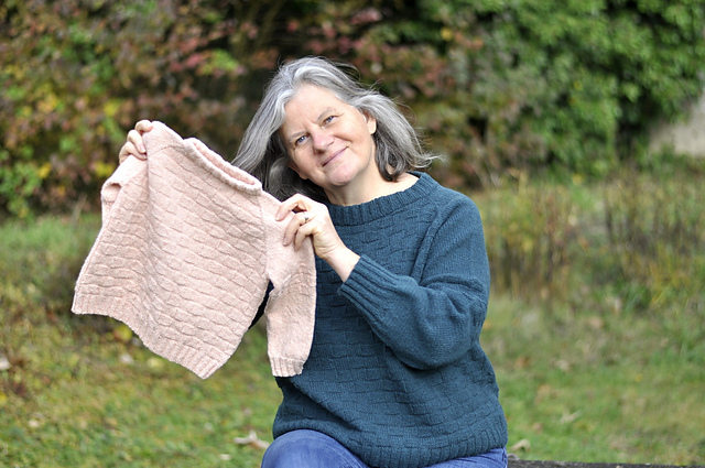 Ravelry: Pull Alex femmes pattern by Christine Rouvillé